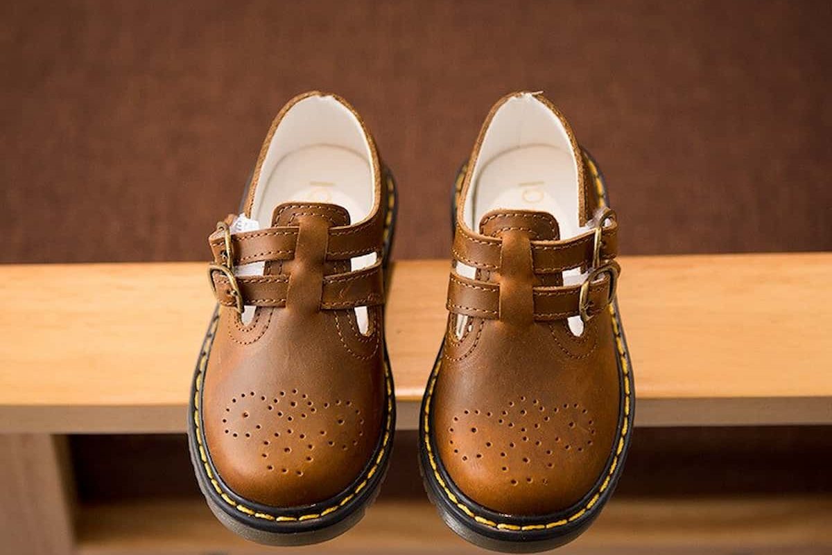  Children leather shoes