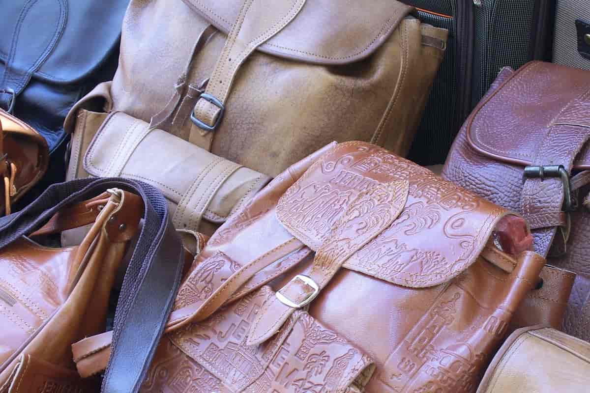 leather transport items